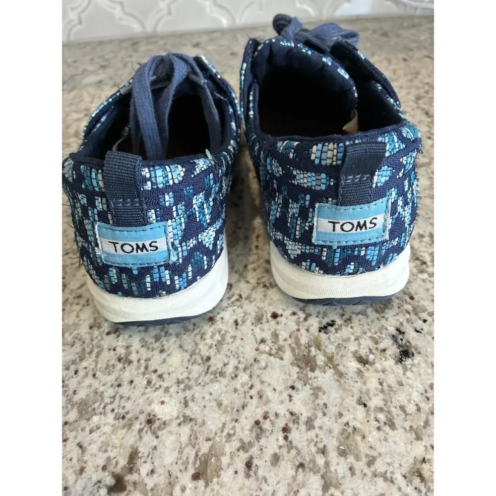 Toms blue aztec